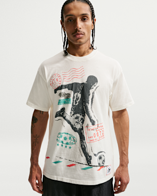 Nike Sportswear Men's T-Shirt. Nike.com